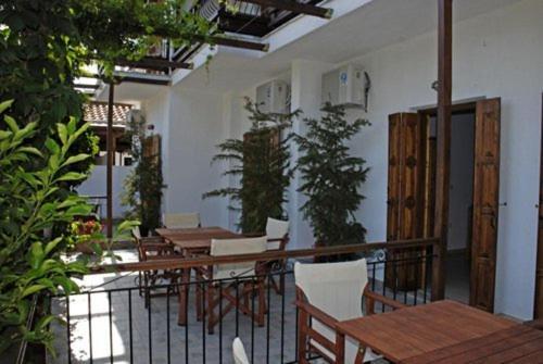 Athina Apartments Neo Klima Esterno foto